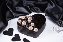 Chocolate truffle heart cake [egg]