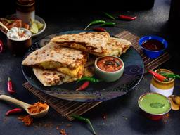 Tandoori chicken cheese paratha