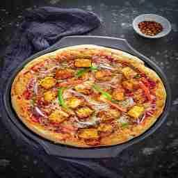 Paneer tikka pizza