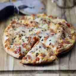 Paneer attack pizza