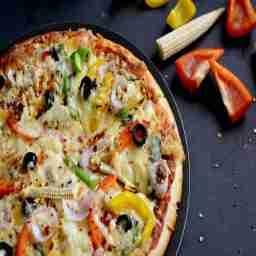 Cheesey veg pizza