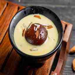 Rabdi gulab jamoon