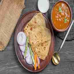 Rajma parantha combo