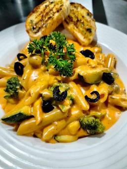 Pink veg pasta
