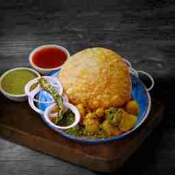 Kachori with aloo sabji