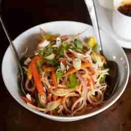 Veg hakka noodles