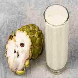 Sitaphal milkshake
