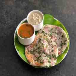 Onion uttapam