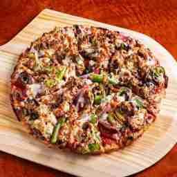 Hot and spicy chicken pizza