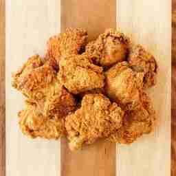 Peri peri fried chicken wings