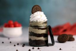 Chocolate oreo jar cake