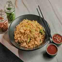 Chicken kung pao fried rice