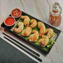 Golden fried prawns