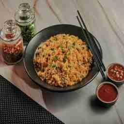 Egg chilli garlic fried rice