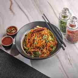 Veg szechuan noodles