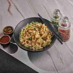 Egg burnt garlic noodles