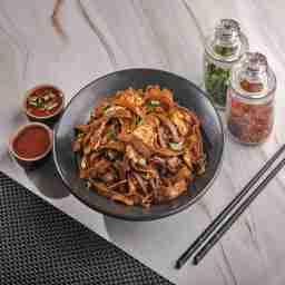 Egg malaysian noodles
