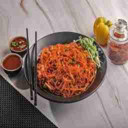 Chicken szechuan noodles