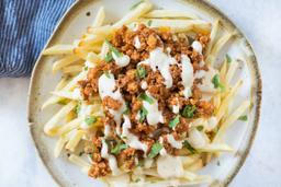 Minced chicken loaded fries