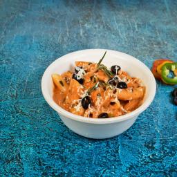 Pasta pink sauce veg
