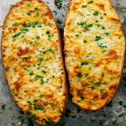 Cheese garlic bread