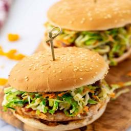 Herbed shredded chicken burger