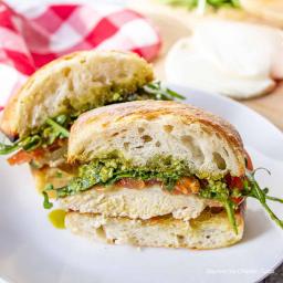 Pesto chicken sandwich
