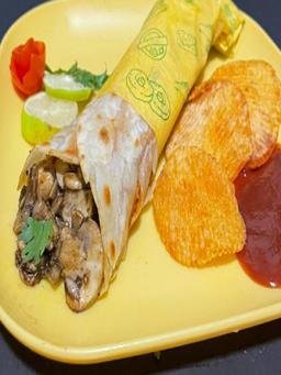 Whole wheat chilli mushroom roll