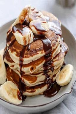 Nutella banana pancakes
