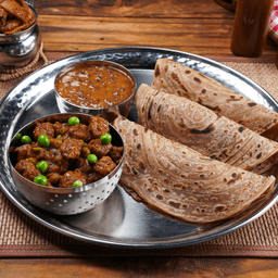 Soya matar dal makhani meal