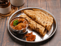Dhaba style chicken with paratha-2pc