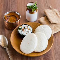 Idli-sambhar with coconut chutney (gluten-free)