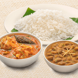 Dhaba style chicken curry, rajma with steamed rice