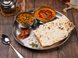 Soya keema, dal tadka, rumali roti thali