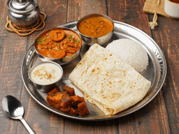 Kadhai soya chaap, dal makhani deluxe thali