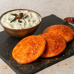 Gunpowder idli with coconut chutney (gluten-free)