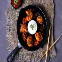 Chicken peri peri pan tossed momo