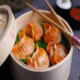 Chicken peri peri steamed momo