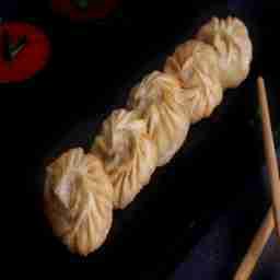 Butter chicken fried momo