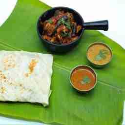 Veechu Parotta with pepper chicken