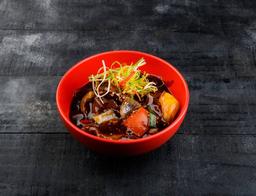 Chili Tenderloin With Red Onion