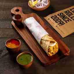 Achari Chicken Tikka Roll