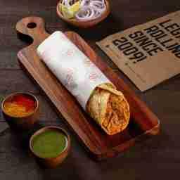 Masaledar Murg Tikka Roll