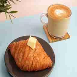 Cappuccino & Butter Croissant