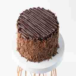Kk mad over chocolate cake [eggless] half kg