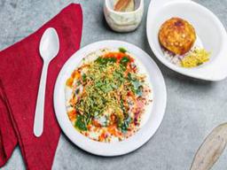 Dahi Aloo Tikki Chaat