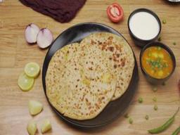 Whole Wheat Desi Ghee Aloo Methi Mix Paratha 1Pc