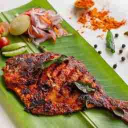 Avoli Porichathu (pomfret - Medium Size)