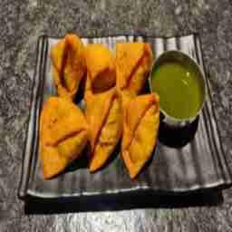 Keema Samosa (6 Pcs)