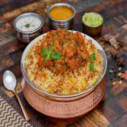 Chicken tikka bucket biryani (serves 3)